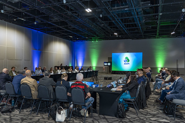 54974093516_5f0ace96c5_z