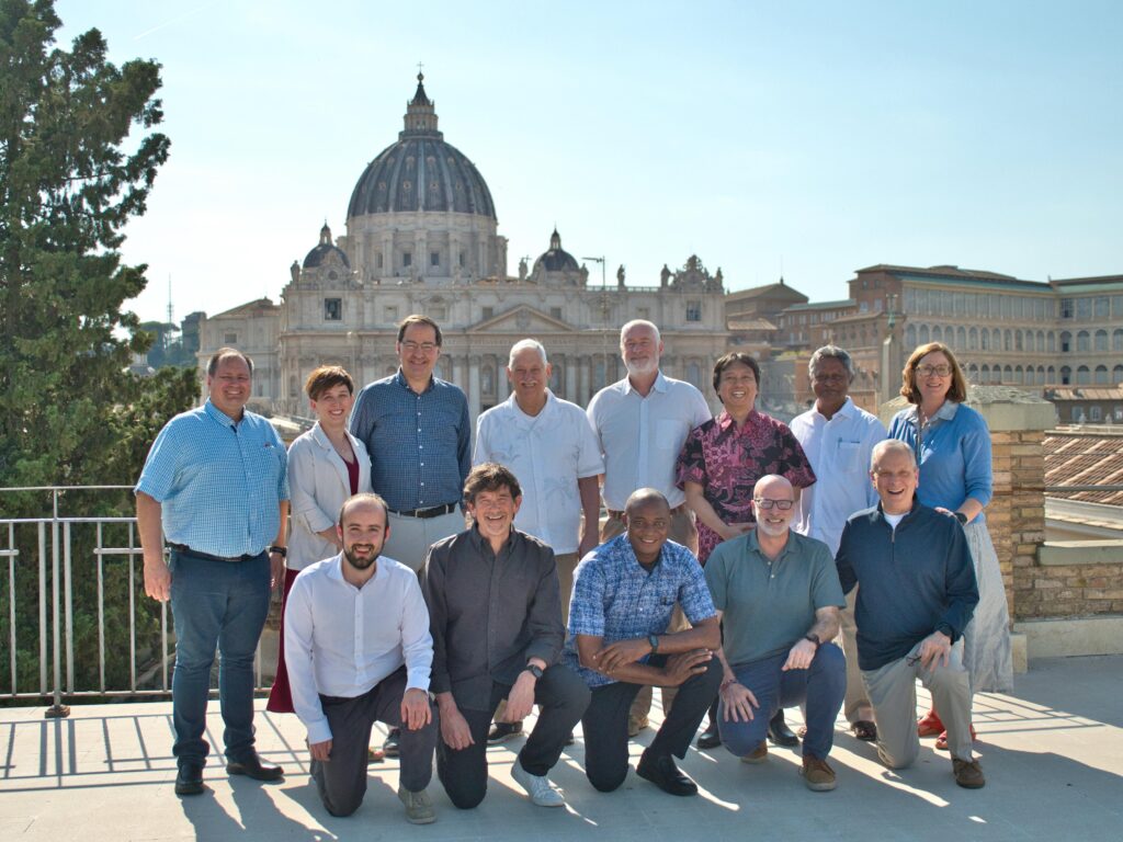Delegados regionales junto con responsables de JRS y FyA y el Padre General en la reuni&oacute;n de la Red Jesuita Global de Escuelas.