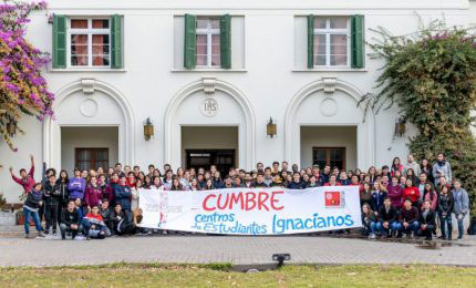 Cumbre-de-Centro-de-Estudiantes-Ignacianos-NOTICIA