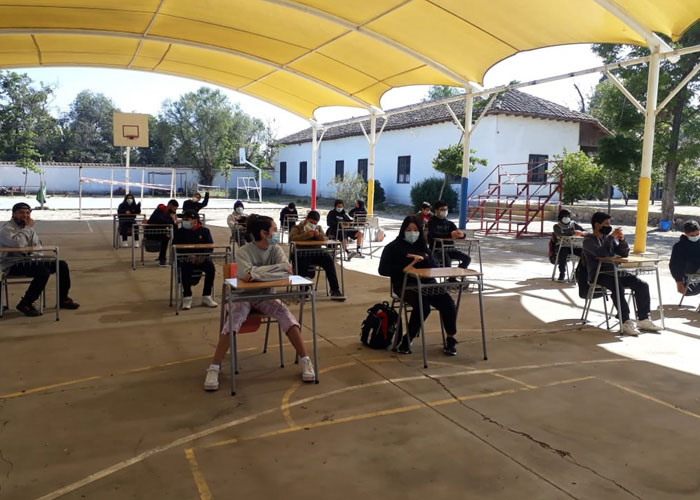Director-Escuela-San-Ignacio-Calera-de-Tango-sobre-retorno-presencial-«Es-una-alegría-enorme»4
